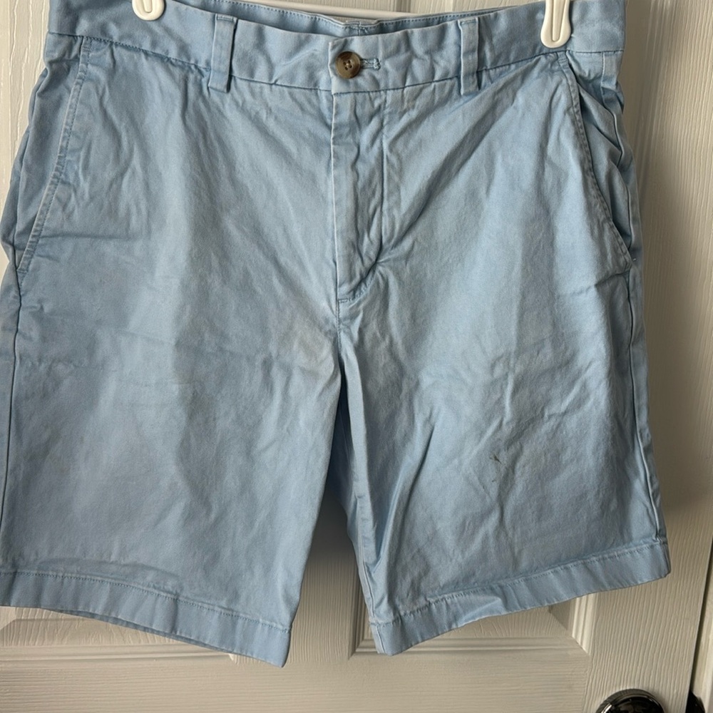 Men’s Vineyard Vines shorts sz 32
